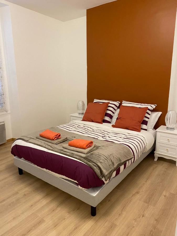 Grand F4 De 71M2 Pour 6 Personnes En Plein Centre Ville Arpajon Exterior photo