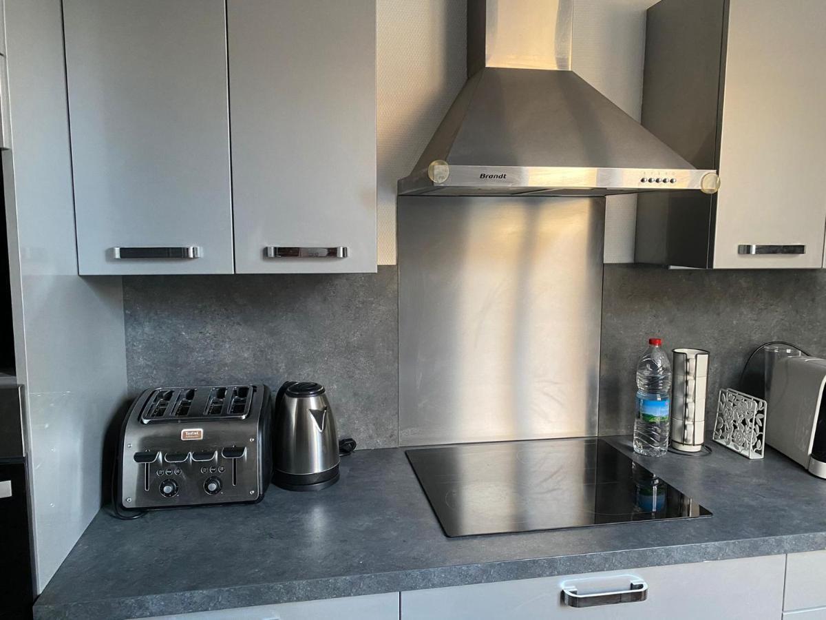 Grand F4 De 71M2 Pour 6 Personnes En Plein Centre Ville Arpajon Exterior photo